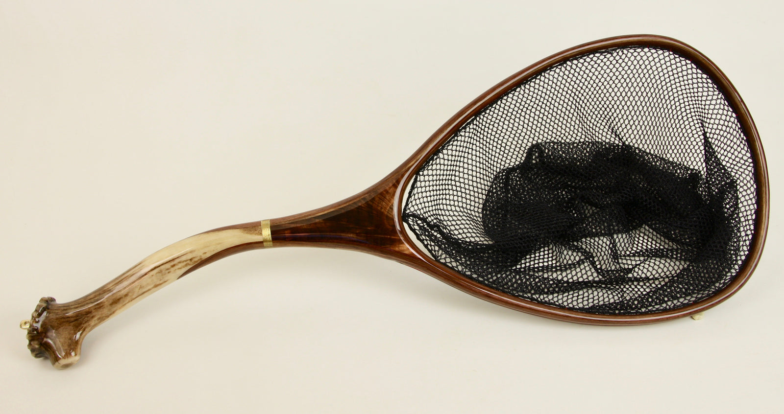 Landing net with Elk antler handle.